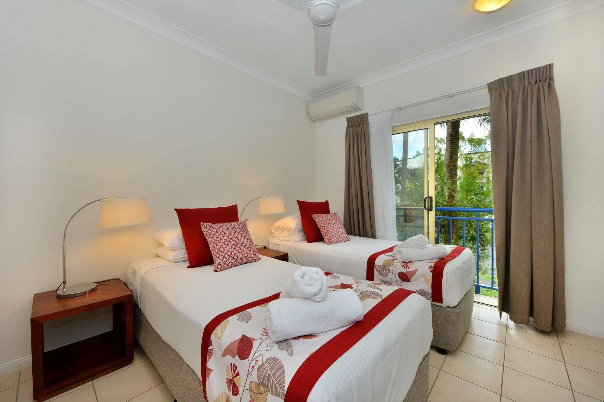 Central Plaza Port Douglas Esterno foto